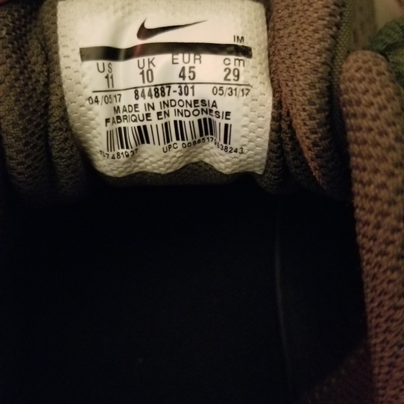 Nike - Picture 4 of 4